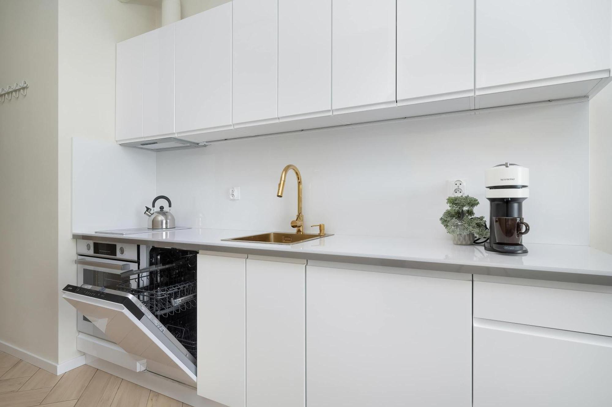 Old Town River With Balcony & Parking By Renters